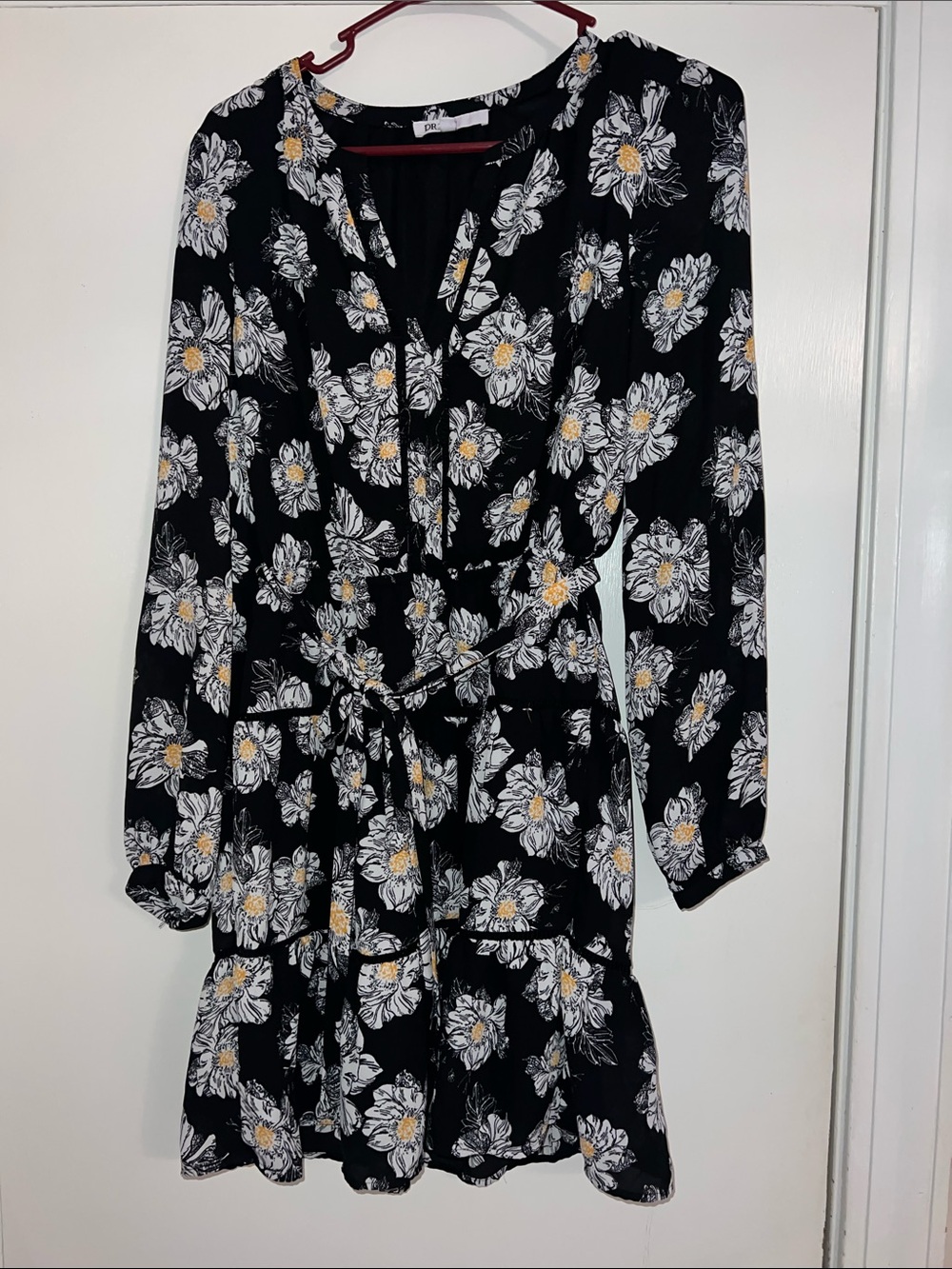 DR2 Black Long-Sleeve Floral Tie-Waist Dress with Yellow Centers